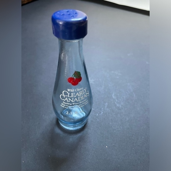 Clearly Canadian Salt & Pepper Shakers wild cherry. Vintage 90s - Picture 2 of 6